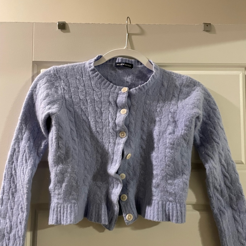 Brandy Melville sweater
